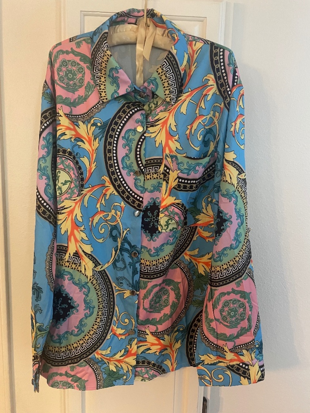 Summer Sale…Bright cheery lightweight blouse